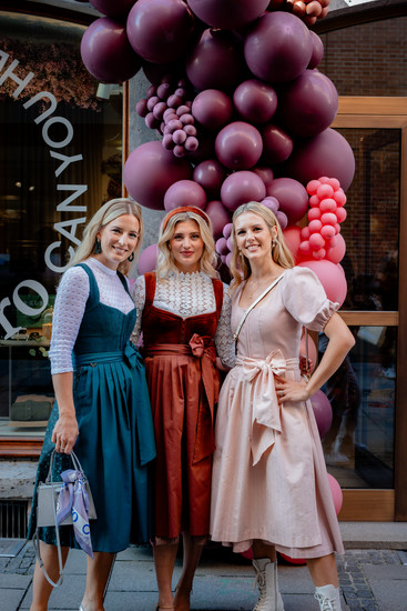 Constanze Schnitzler, Laura Oswald, Veronika Stork-Jacklbauer
Foto: Maximilian Ostermeier/Rocka Studio
