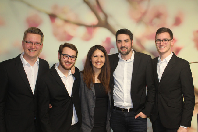  Simone Müller (Inh. Salon Shana) mit dem Dresdner A-Cappella-Ensemble echo
