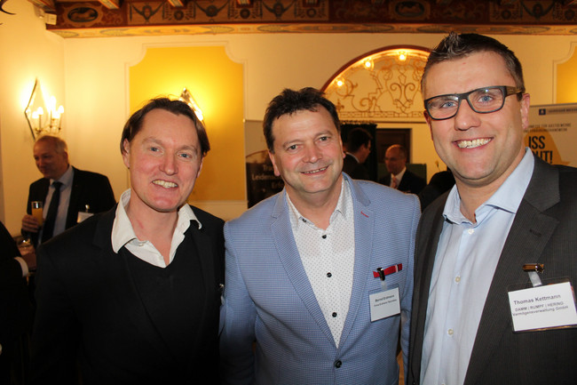  Andreas Otto (Marketing, Disy-Magazin), Bernd Erdmann (Inhaber von Erdmann Saunabau) und Thomas Kettmann (Agent bei Damm / Rumpf / Hering Vermögensverwaltung)