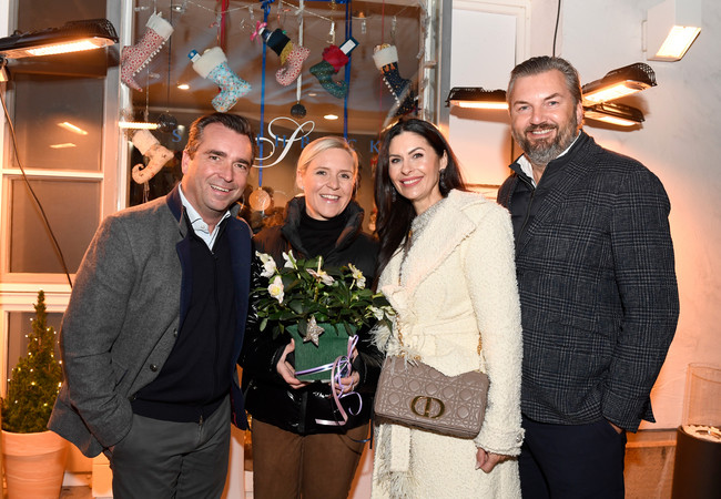 Falk Raudies mit Frau Andrea und Jeanette Graf mit Mann Stephan
Foto: Agentur Schneider-Press/Frank Rollitz