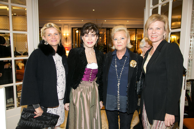 Marlies Muhr, Anja Kruse, Katharina Quehenberger und Anette Zierer