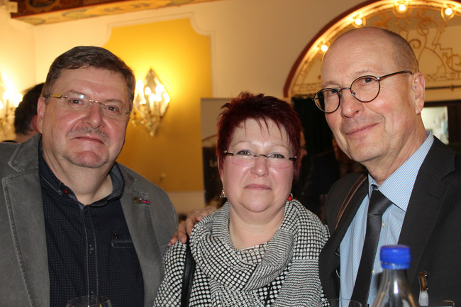  Uwe Heidecke (Gründer Traiteur de Saxe), Catrin Heidecke (Geschäftsführung Traiteur de Saxe) und Gerhard Schwabe (Geschäftsführer DEHOGA Regionalverband Dresden)
