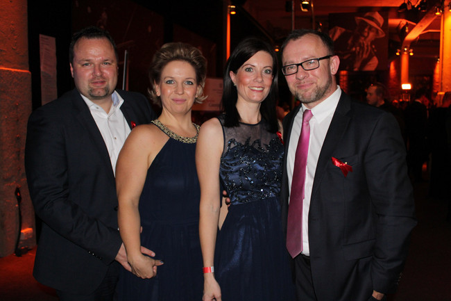  Torsten Marx (Logistiker Kühne&Nagel), Anett Marx( selbstst. Finanzberaterin / Agenturleiterin Deutsche Bank), Peggy Zernisch (Bankkauffrau Deutsche Bank), Robert Zernisch (Gebietsdirektor und selbstst. Finanzberater Deutsche Bank)
