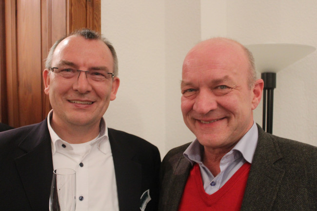 Thomas Kreitner (Geschäftsstellenleiter DD, MLP Finanzdienstleistungen AG) Bernhard Kaluza (GF KALUZA Consult GmbH)
