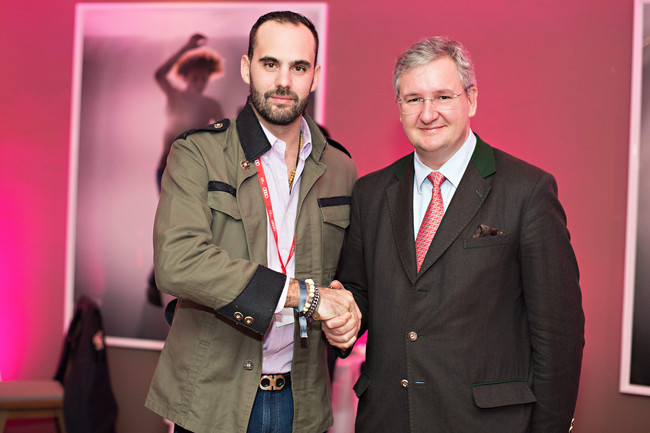 KCC-Gründer Richard Hauser (re.) freute sich, Tito Gaudenzi, den Gründer des Polo Turnieres, in seinem Hause begrüßen zu dürfen.