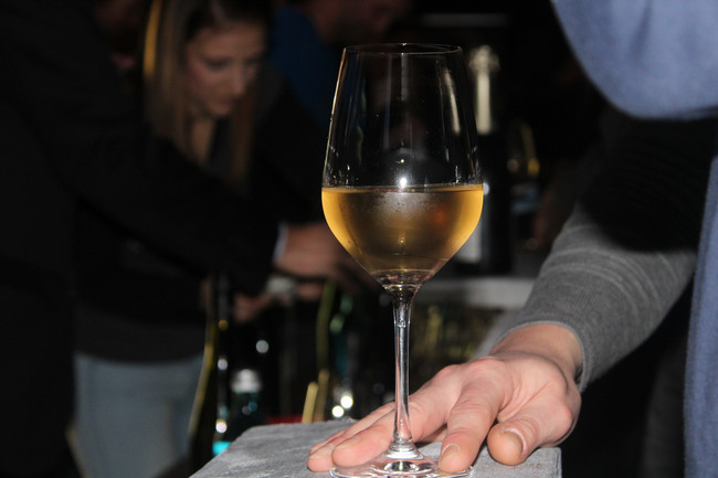  ... und kein Glas blieb lange leer
