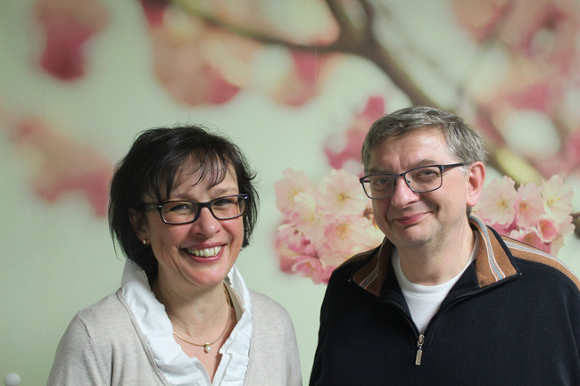  Simone Engelman (Freie Kosmetikerin im Salon Shana), Matthias Lindner (Ing.Elektrotechnik, Siemens)
