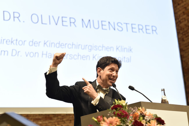 Prof. Dr. Oliver Münsterer