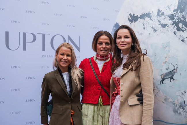 Florentine Rosemeyer, Simone Opdahl und Mary-Ann Grimmenstein