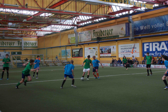  Dresdens Schul- und Sportbürgermeister Dr. Peter Lames und Ex-Bundesligaspieler Cristian Fiél
