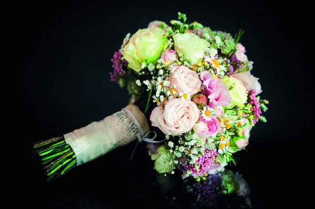 Diesen Brautstrauß gestaltete: Die Blumenbinderei