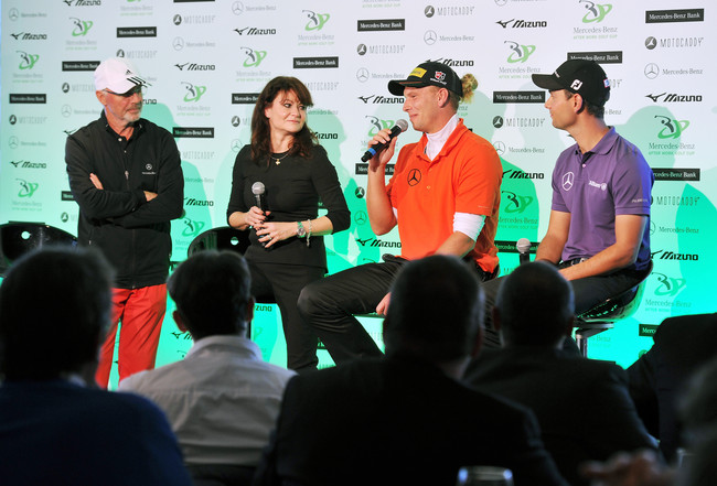 Franz Beckenbauer, Claudia Merzbach (Mercedes-Benz), Marcel Siem und Moritz Lampert (v.l.) bei der Auftaktveranstaltung des After Work Golf Cup 2014