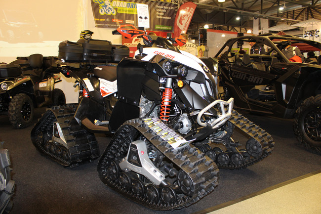  Alternative für den Winter: Quad mit Kettenantrieb
