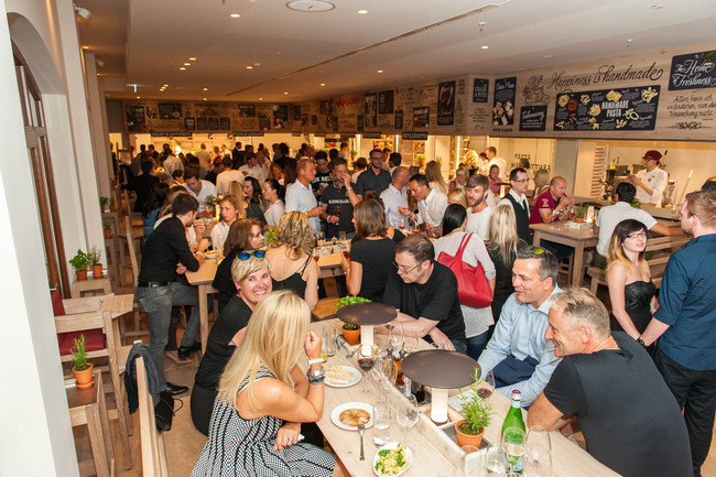 Zahlreiche Gäste waren zur Eröffnung des zweiten Vapianos gekommen
