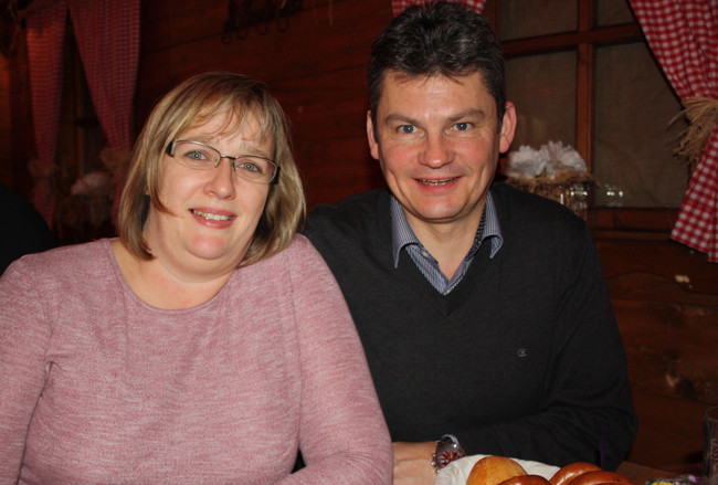  Steffi Mäder (Vorstandsmitglied Dresdner Eislauf-Club) und Matthias Mäder (Ehemann)