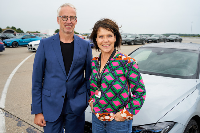 Bernd Döpke (BMW Niederlassungsleiter München) und Janina Hartwig