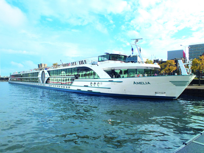  MS Amelia ist 135 Meter lang und 11,40 Meter breit, 216 Passagier und 42 Crewmitglieder sind an Bord