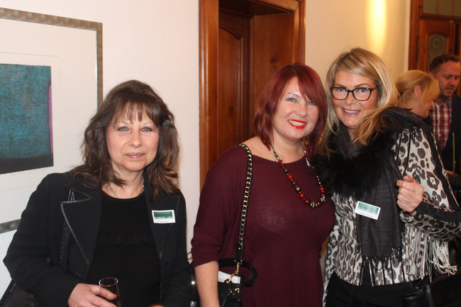 Petra Lösch (Finanzberaterin, Postbank AG), Ines Schedwill (Head of Department Marketing, Frauenhofer Institute for Organic Electronics, Electron Beam and Plasma Technology) Cornelia Feldmann (Inh. Boutqiue Women Style No1) 
