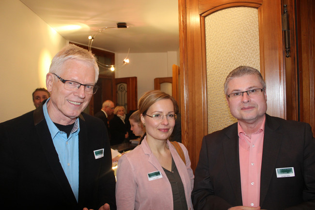  Thomas Birnstein (GF Beate Protze Immobilien), Saskia Scholz (GF Experts & Talents Dresden GmbH), Tobias Sprenger (GF Experts & Talents Dresden GmbH)

