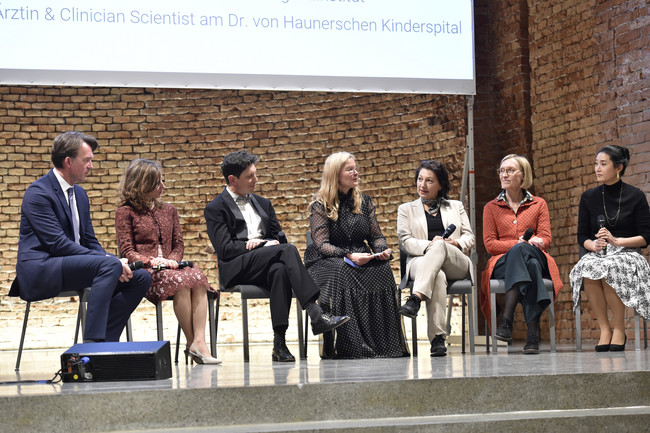 Prof. Dr. Dr. Matthias Tschöp, Prof. Dr. Francesca Biagini, Prof. Dr. Oliver Münsterer, Fraua Ferlemann,  Bettina de Mattia, Prof. Dr. Sabine Walper und Dr. Sarah Kim-Hellmuth