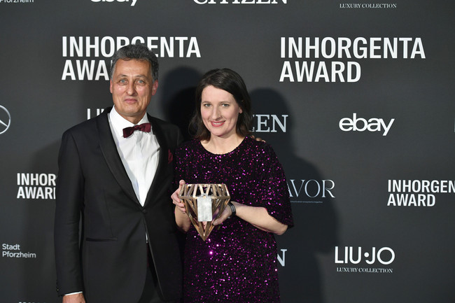 Martin Julier (Head of Gemlab Bucherer), Verena Michel
Foto: BrauerPhotos / G. Nitschke für INHORGENTA 