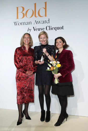 Petra Nagel (Managing Dirctor von Veuve Clicquot Deutschland), Preisträgerin „Veuve Clicquot Bold Woman Award“ Saskia Bruysten, Nadine Fau (International Director Veuve Clicquot)