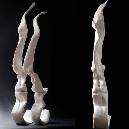 Helene Jousse, „Visages Rubans“, 2012, Kunstharz, 160 cm hoch, Foto oder Repro: Galerie Hegemann