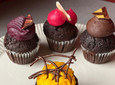 In dem kleinen #café am #schillerplatz wären die Spezialität die Mini- #cupcakes , erklärt die Verkäuferin hinter dem...
