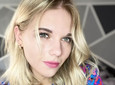 Tatjana ist eine Berwerberin für unsere Shooting-Reise des Disy Magazins nach Paris. 😍 

Wenn Ihr ebenfalls mitmachen...